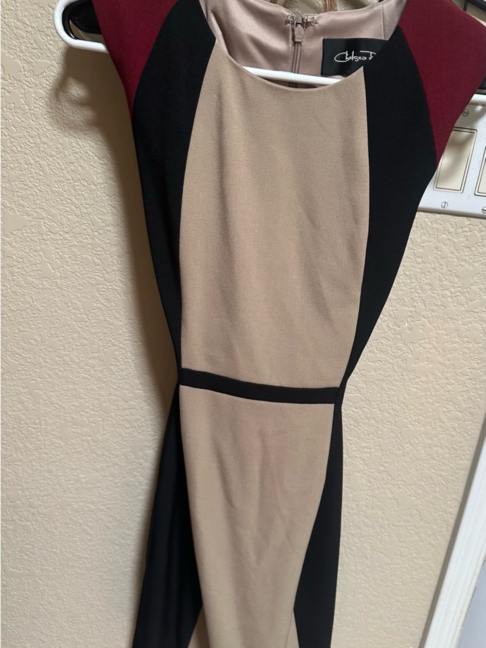Colorblock Midi Sheath Dress in Beige, Black & Burgundy - Claiborne?